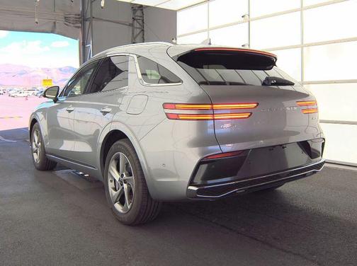 Savile Silver 2026 Genesis GV70 2.5T Advanced