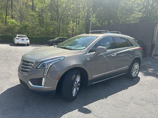 Bronze Dune Metallic 2019 Cadillac XT5 Luxury