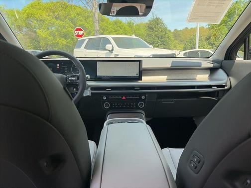 Abyss Black 2026 Hyundai IONIQ 9 SEL