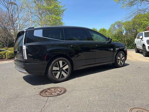 Abyss Black 2026 Hyundai IONIQ 9 SEL