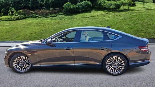 2023 Genesis Electrified G80 