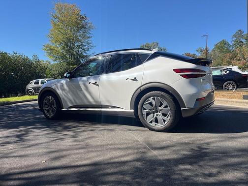 2024 Genesis GV60 Standard RWD