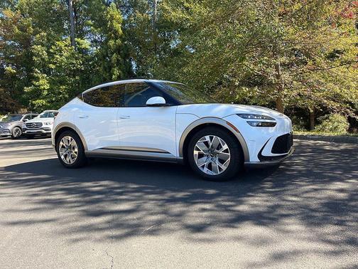 2024 Genesis GV60 Standard RWD