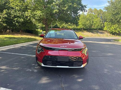 Runway Red 2024 Kia Niro EV Wind