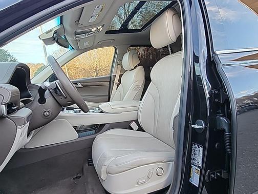 2024 Genesis GV80 2.5T