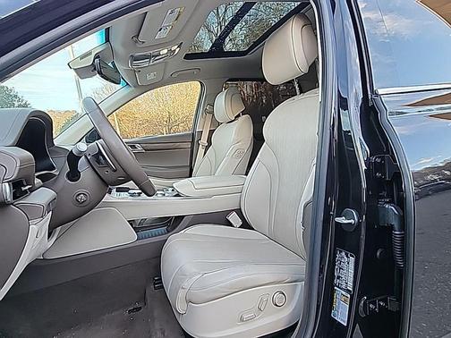 2024 Genesis GV80 2.5T