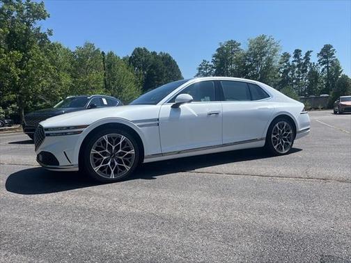 2024 Genesis G90 3.5T e-SC AWD