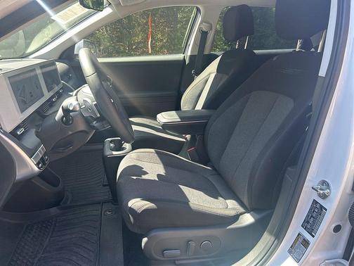 Atlas White 2024 Hyundai IONIQ 5 SEL