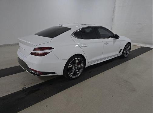 Alta White 2025 Genesis G70 2.5T RWD