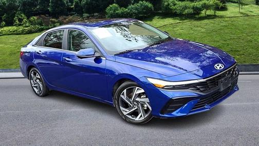2024 Hyundai ELANTRA Limited