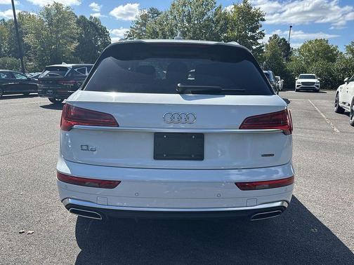 2024 Audi Q5 45 S line Premium Plus