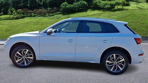 2024 Audi Q5 45 S line Premium Plus
