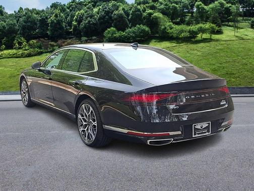 Vik Black 2024 Genesis G90 3.5T e-SC AWD