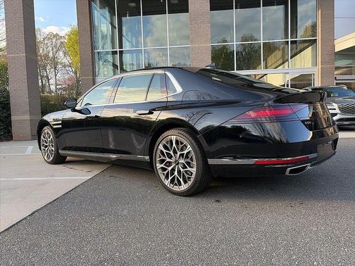 Maui Black 2025 Genesis G90 3.5T e-SC AWD