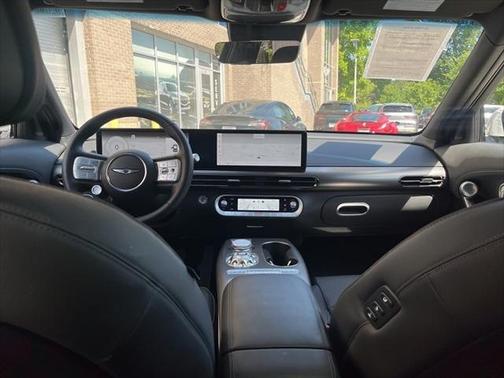 2024 Genesis GV60 Advanced AWD