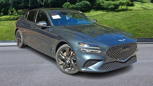 2023 Genesis G70 2.0T RWD