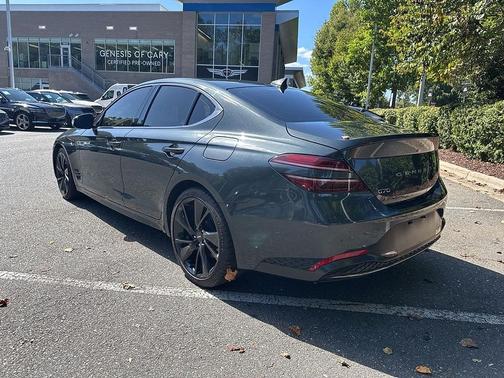2023 Genesis G70 2.0T RWD