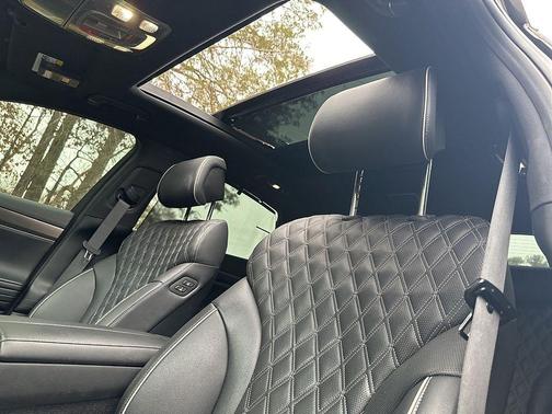 2023 Genesis G80 2.5T RWD