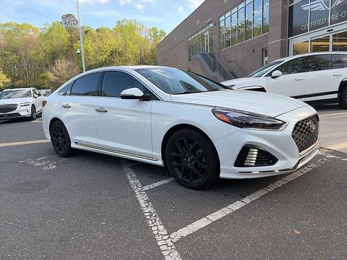 Quartz White Pearl 2018 Hyundai SONATA Limited 2.0T