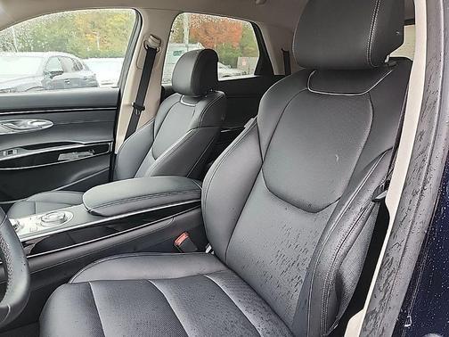 2025 Genesis GV70 2.5T AWD