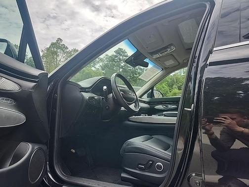 2025 Genesis GV70 2.5T AWD