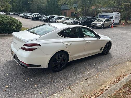 2023 Genesis G70 3.3T RWD