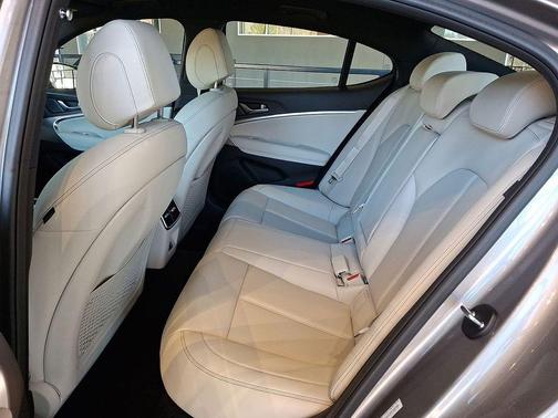 2026 Genesis G70 2.5T AWD