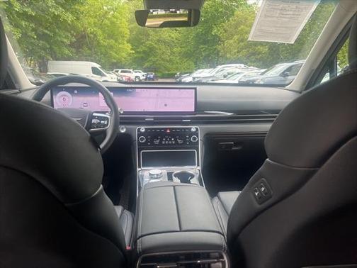 2025 Genesis GV80 2.5T