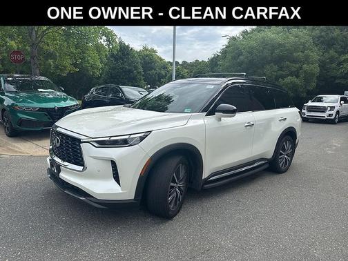 Majestic White/Black Obsidian 2025 INFINITI QX60 AUTOGRAPH