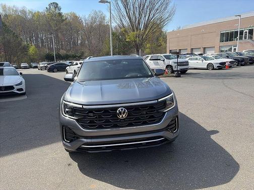 2024 Volkswagen Atlas Cross Sport 2.0T SEL Premium