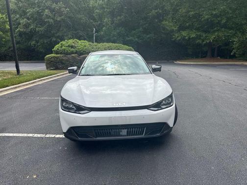 Snow White Pearl 2024 Kia EV6 Wind