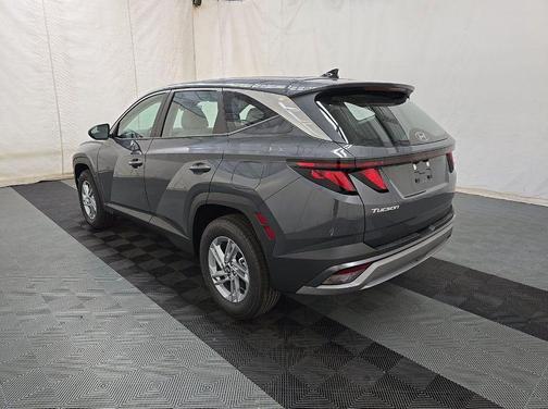 Ecotronic Gray 2026 Hyundai TUCSON SE