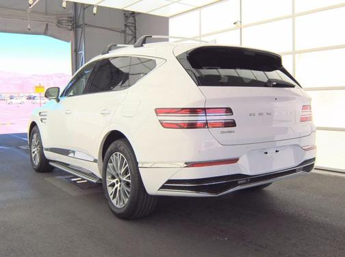 White 2025 Genesis GV80 2.5T