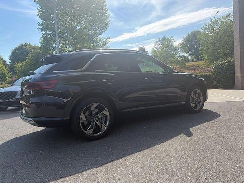 Vik Black 2023 Genesis Electrified GV70 Advanced AWD