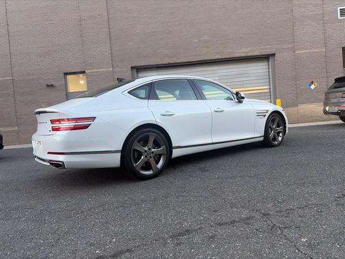 Uyuni White 2021 Genesis G80 3.5T RWD