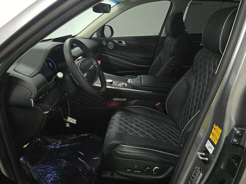 Savile Silver 2024 Genesis GV80 3.5T