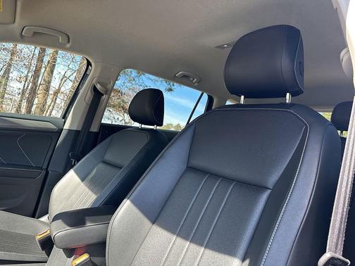 2024 Volkswagen Tiguan 2.0T SE 4MOTION