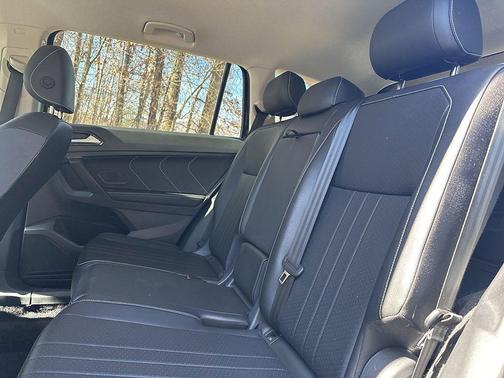 2024 Volkswagen Tiguan 2.0T SE 4MOTION