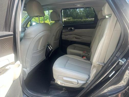 Steel Gray 2025 Kia Sorento Hybrid SX Prestige