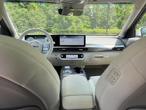 2024 Genesis GV60 Standard RWD