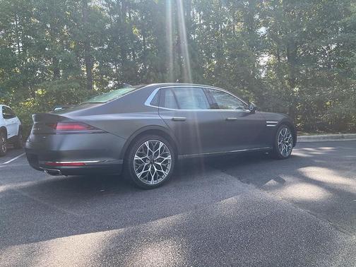 2024 Genesis G90 3.5T e-SC AWD