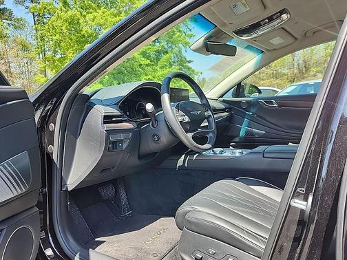 Vik Black 2024 Genesis Electrified G80 Advanced