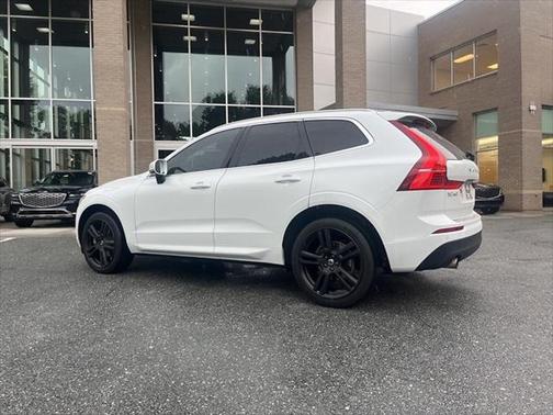2020 Volvo XC60 T5 Momentum