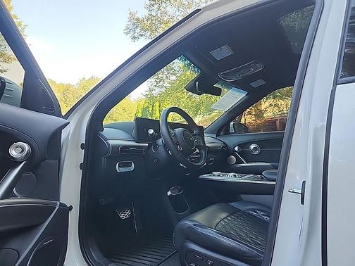 2023 Genesis GV60 Performance AWD