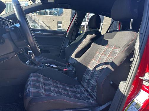 2018 Volkswagen Golf GTI 2.0T S 4-Door