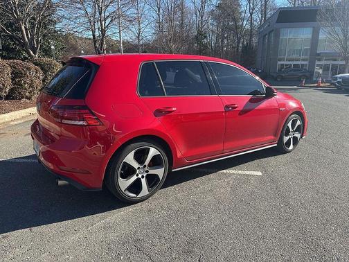 2018 Volkswagen Golf GTI 2.0T S 4-Door