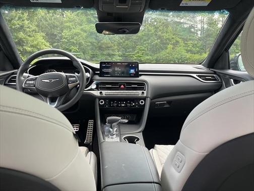 2025 Genesis G70 3.3T RWD Sport Advanced