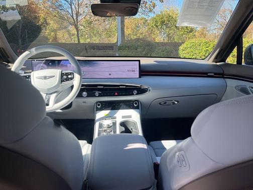 2026 Genesis GV70 2.5T Advanced