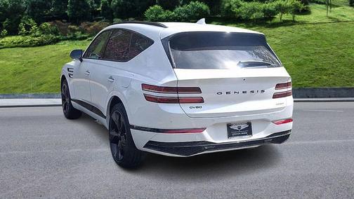 Uyuni White 2026 Genesis GV80 3.5T