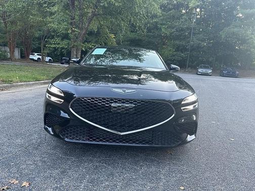 2023 Genesis G70 2.0T RWD